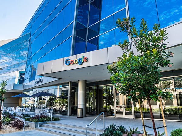 عمالقة التقنية: 2/ شركة قوقل (Google)